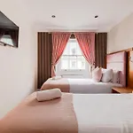 Mina Hotel