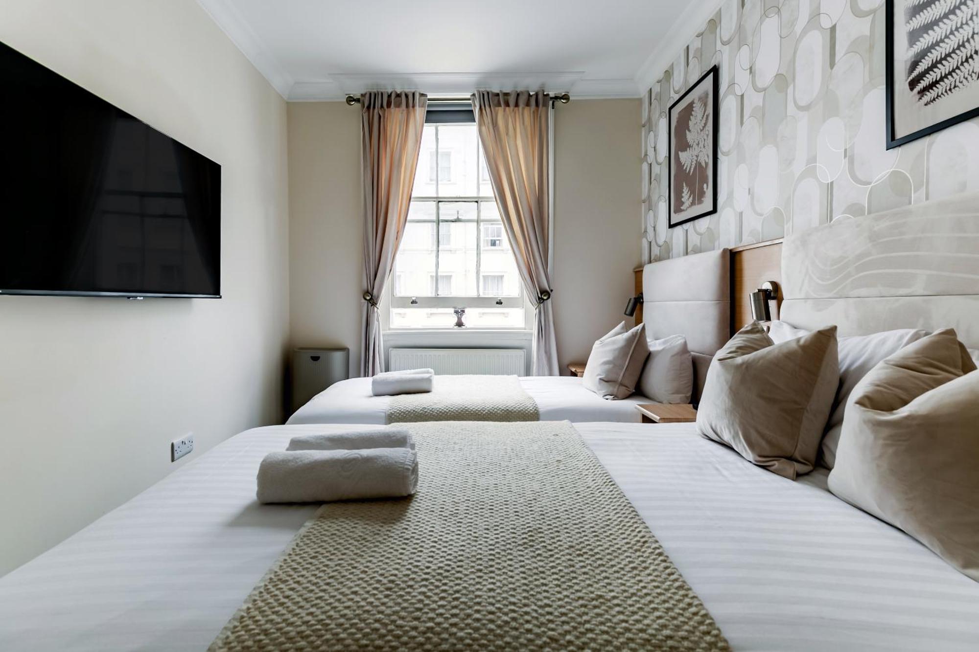 Mina Hotel 3* London
